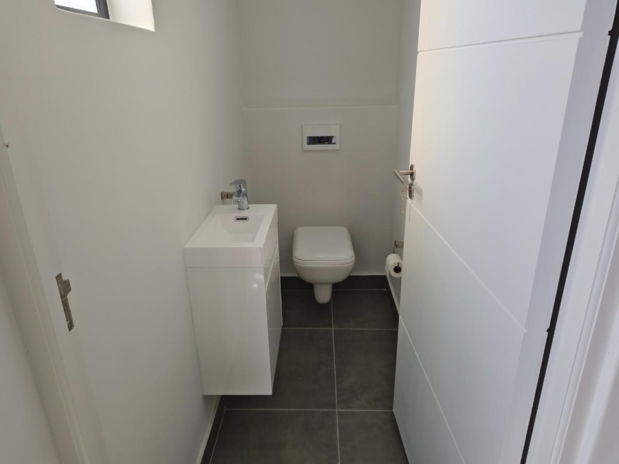 To Let 3 Bedroom Property for Rent in Kraaifontein Western Cape